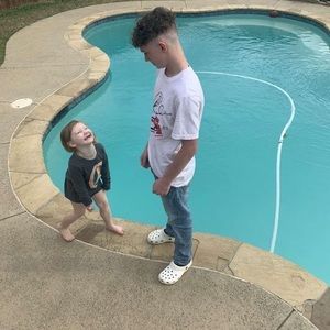 Meet your Posher, Dayton